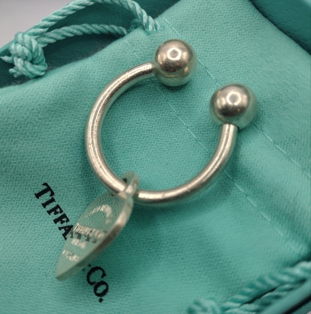 Tiffany & Co. Return to Tiffany Heart Tag Key Ring Key Holder . 925 W/COA - Picture 3 of 7